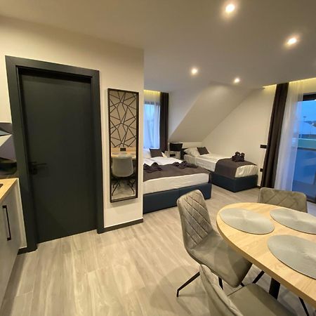 Luxury Apartments Кестели Екстериор снимка
