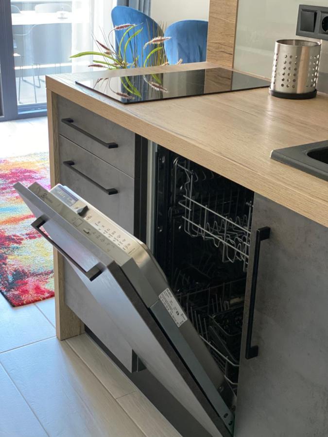 Luxury Apartments Кестели Екстериор снимка